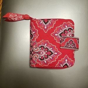EUC Vera Bradley Frankly Scarlet wallet